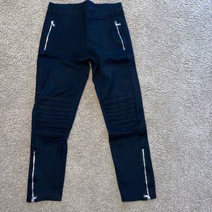 Gap black leggings with zippers